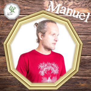 Manuel von Life Tree in einem goldenen Rahmen.