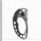 Turbohand Pro L von CAMP, grauer und schwarzer Klettersteig-Handschuh mit Metallteilen, auf kariertem Hintergrund