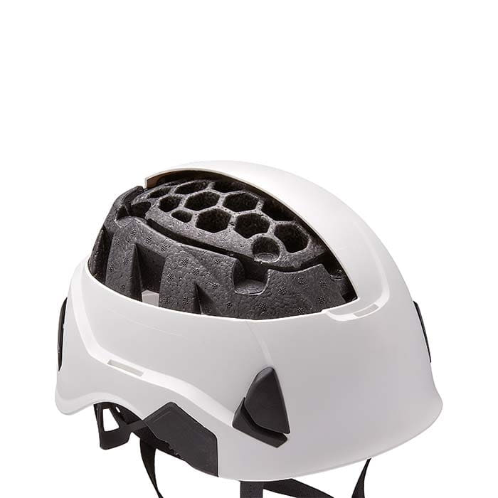 Weißer PETZL Strato Vent Helm mit sichtbarer Innenschale aus schwarzem Schaumstoff