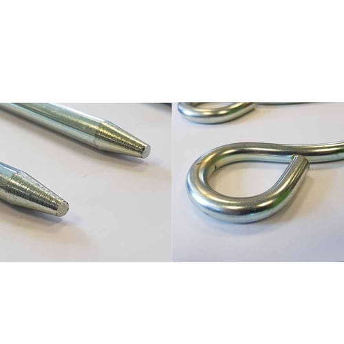 Mesh Guard Pins, Nahaufnahme der spitzen Enden und der gebogenen Enden der silbernen Metallstifte