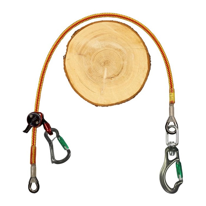 Flex Fly Plus, Seil mit Karabinern und Umlenkrolle, rotes und gelbes Seil um einen Holzscheibenring gespannt
