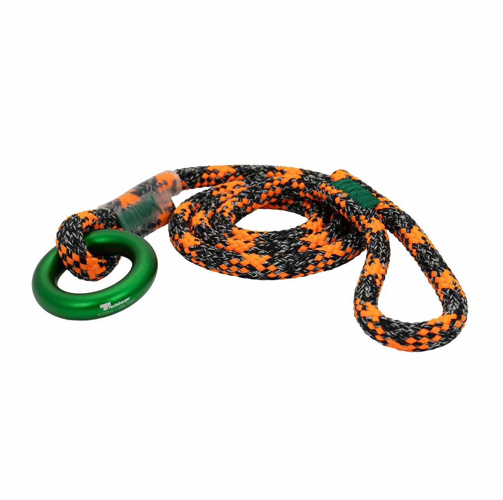 ringSLING mit orange-schwarzem Seil und grünem Metallring von Trufferberger, flach liegend auf weißem Hintergrund