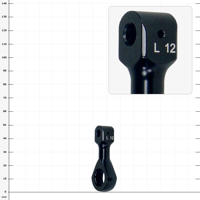LockJack Karabineraufnahme, schwarzes Metallteil mit zwei runden Öffnungen und der Beschriftung "L 12"