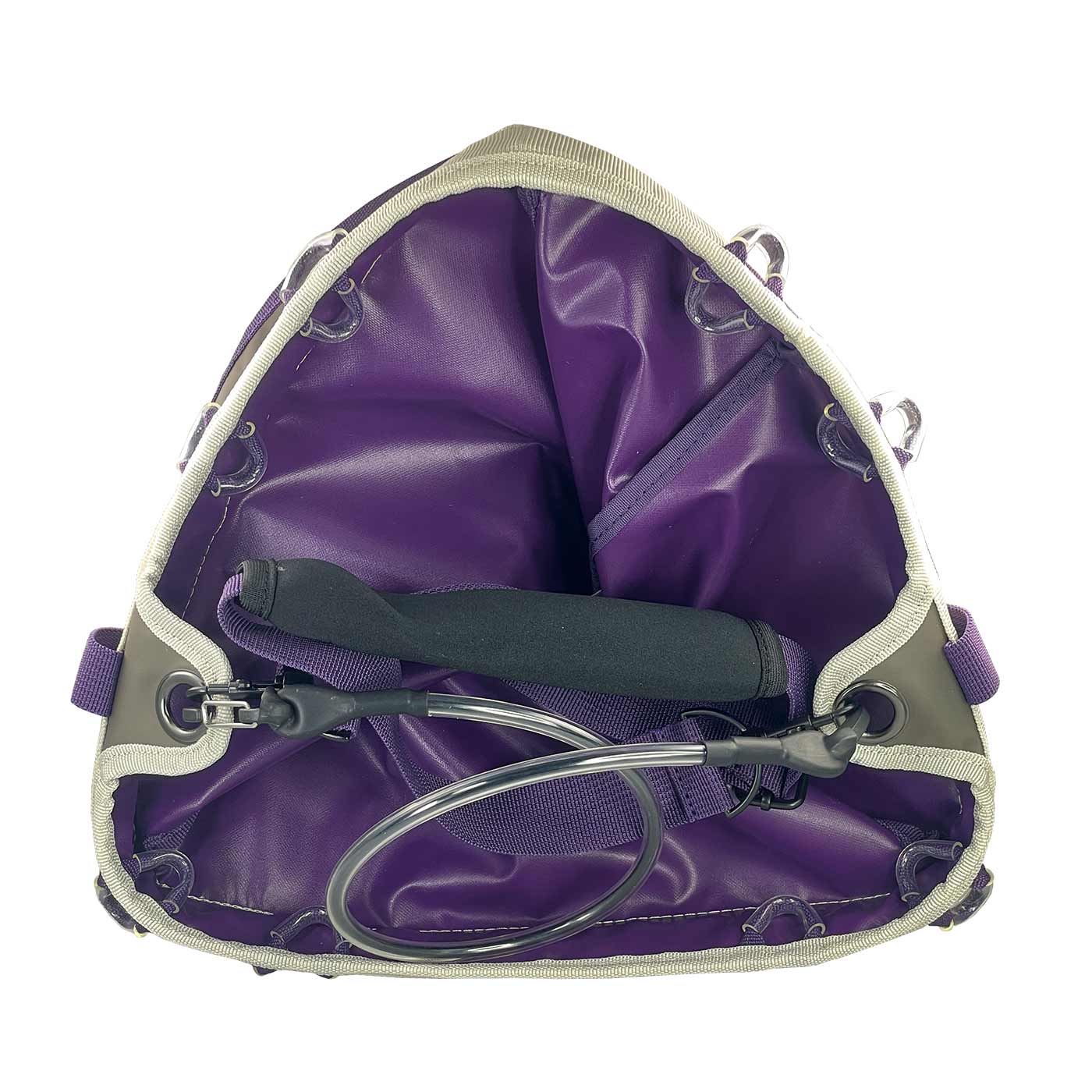 Genius Tool Bucket 2, Innenansicht der Tasche, lila Innenfutter mit weißen Rand und Metallringen, schwarzer Tragegriff und Metallbügel