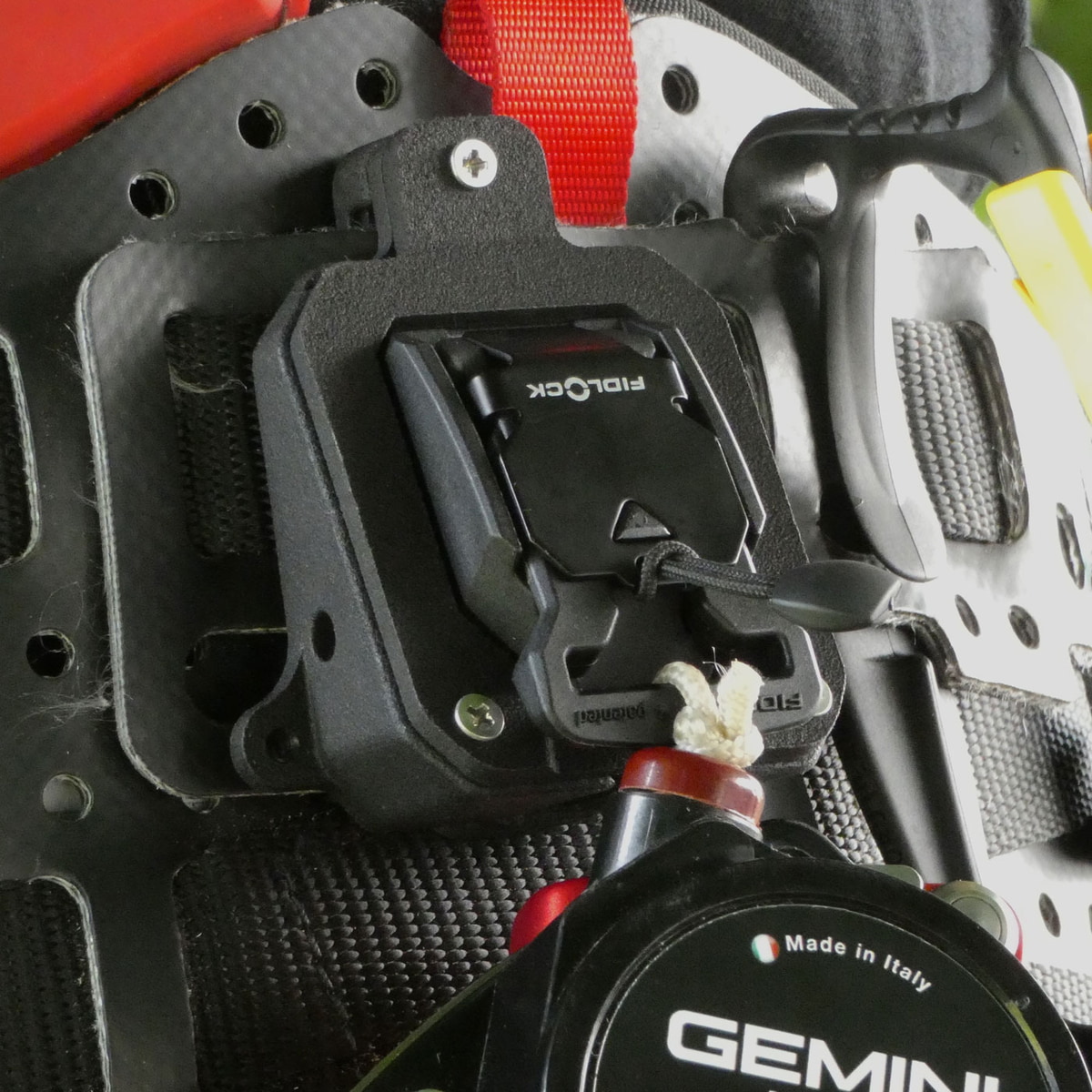 Gemini Magnetic Deluxe Harness Holder