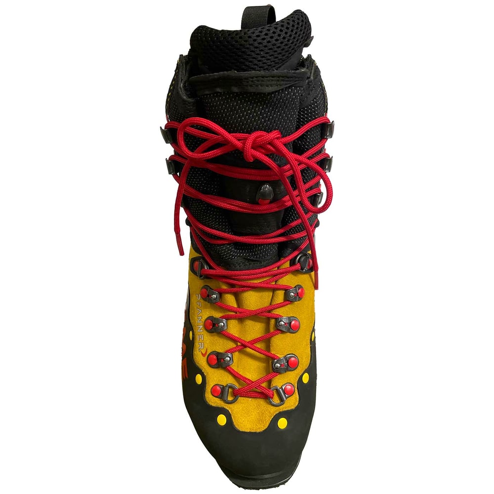 Bergstiefel Zugspitze Extreme in Gelb und Schwarz mit roten Schnürsenkeln, Ansicht von oben