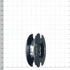 PulleyOne Pro schwarze Seilscheibe mit Aufdruck und mittiger Aussparung, Seitenansicht vor weißem Hintergrund mit Raster