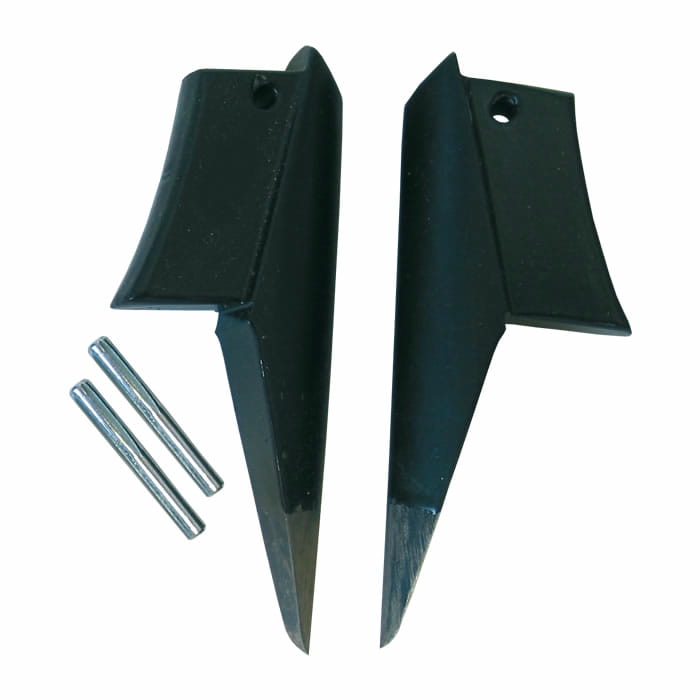 Buckspikes Pin S, zwei schwarze spitze Metallteile und zwei silberne Metallstifte