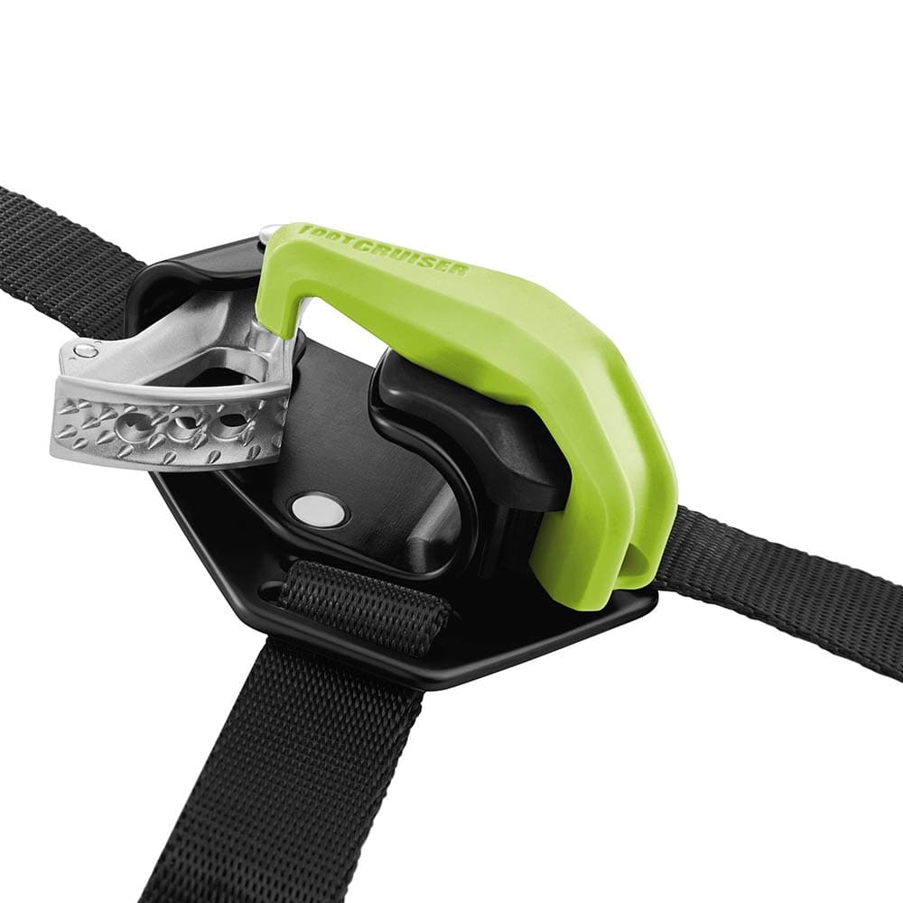Foot Cruiser R mit schwarzem Gurtband, grünem Hebel und Metallteil, Hersteller Edelrid