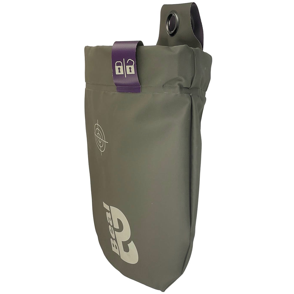 Beal Genius 2 graue Tasche mit violettem Verschlussriemen und weißem Logo auf der Vorderseite, mit Zielscheibenmotiv