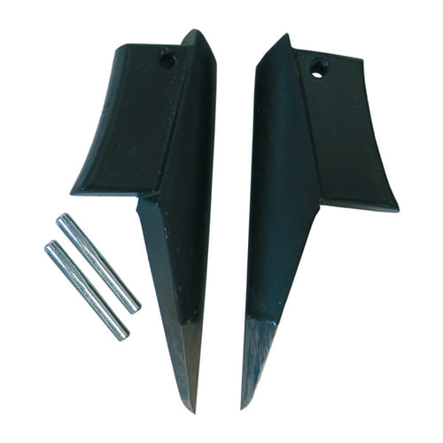Buckspikes Pin S, zwei schwarze spitze Metallteile und zwei silberne Metallstifte