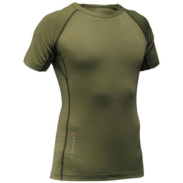 Merino-Tencel Shirt in Olivgrün mit kurzem Arm und Rundhalsausschnitt, Hersteller Pfanner sichtbar am unteren linken Rand