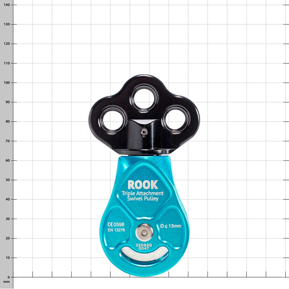 Rook Triple Attachment Swivel Pulley blaue Seilrolle mit schwarzem oberen Teil und drei Befestigungslöchern, Aufschrift ROOK und technischen Angaben auf der Vorderseite