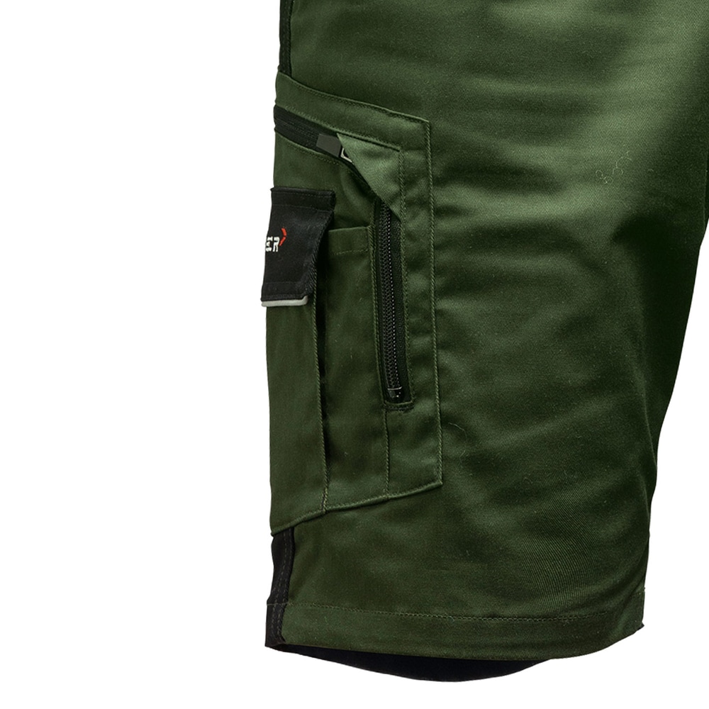 StretchFlex® Cancool Shorts grün, Nahaufnahme der seitlichen Tasche mit Reißverschluss und Klettverschlusslasche