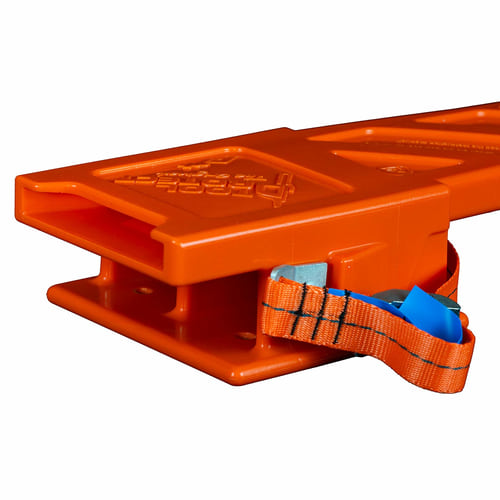 Nahaufnahme der Toolprotect P1+ Pro Hülle mit orangefarbenem Gurt und Metallverschluss