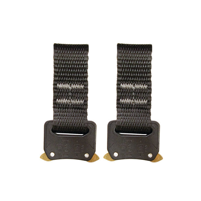 Tree Austria 3 Sitzbrett Clips, zwei schwarze Clips mit schwarzen, gewebten Bändern und kleinen Metallteilen am unteren Rand