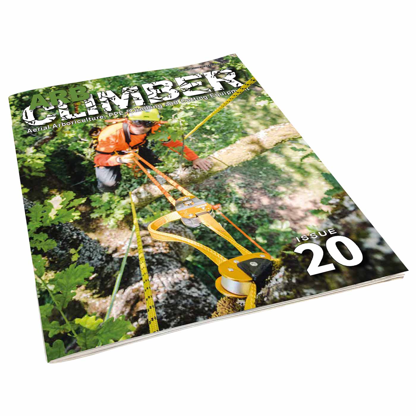 Arb Climber No. 20 Magazin in schräger Perspektive liegend mit dem gleichen Coverbild eines Kletterers in einem Baum