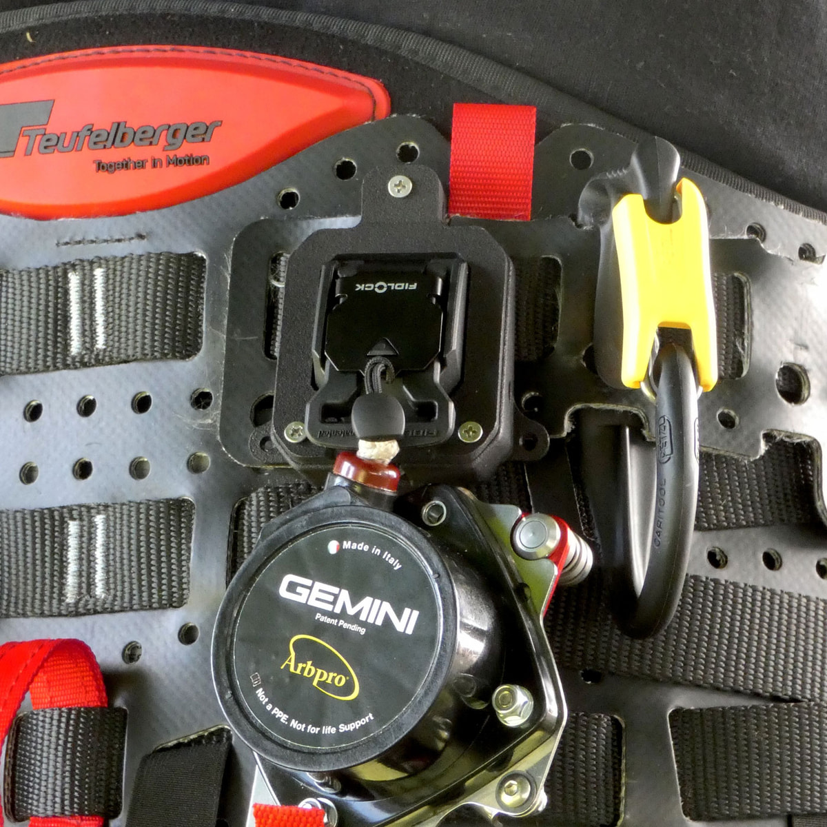 Gemini Magnetic Deluxe Harness Holder