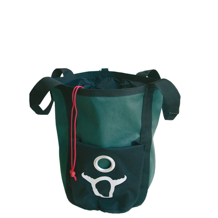 Profi Tasche, grün mit schwarzer Fronttasche, rotem Kordelzug und weißem Stierkopf-Motiv
