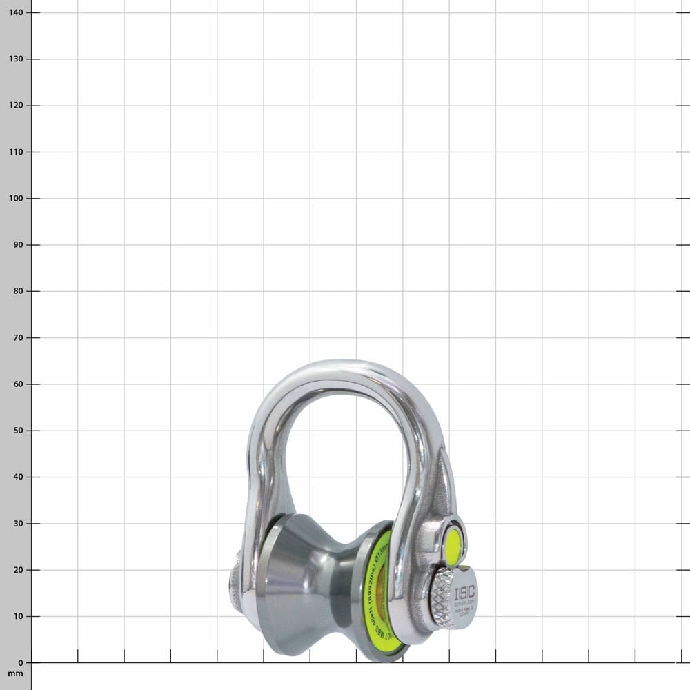 Ultra Link Small von ISC, ein silberner Schäkel mit einer grauen, trommelförmigen Rolle in der Mitte und einem gelben Knopf am Verschluss