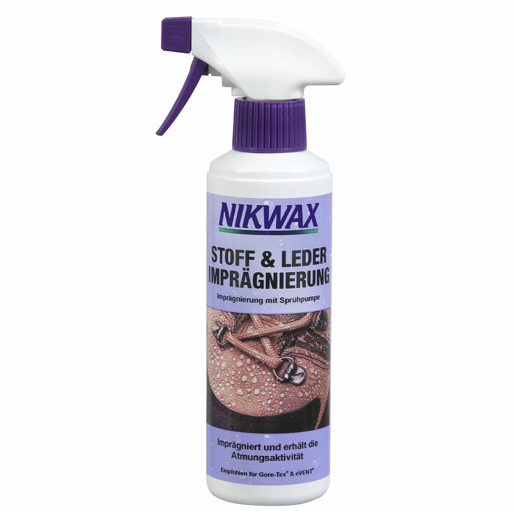 Nikwax Stoff & Leder Imprägnierung Sprayflasche mit weißem Körper und lila Sprühkopf, Etikett in lila mit Text und Bild eines nassen Lederschuhs