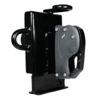 LD1 Rigging-System, schwarzes Metallgehäuse mit grauem Hebel und zwei runden Griffen
