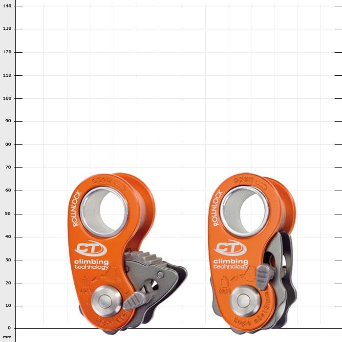 Zwei orangefarbene RollnLock Seilklemmen von Climbing Technology, eine von vorne und eine von hinten sichtbar