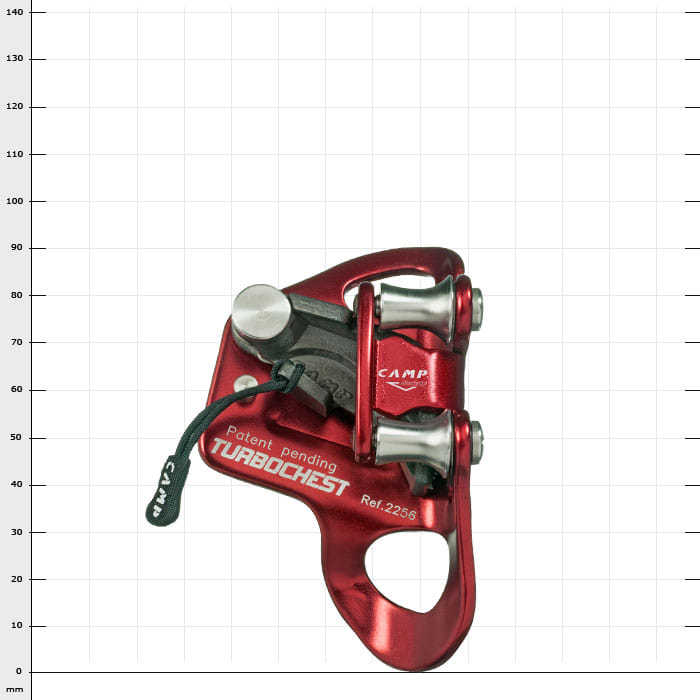 Systeme 3A L, rotes metallisches Bauteil mit Aufschrift "TURBOCHEST" und "CAMP" auf weißem Hintergrund mit Maßangaben