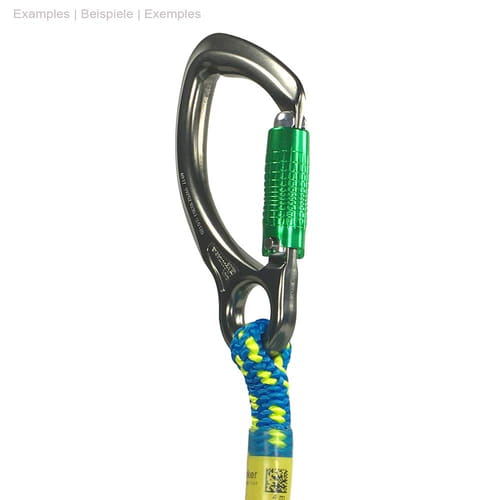 Captive Eye Karabiner mit grünem Schraubverschluss, an dem ein blau-gelbes Seil befestigt ist, vor weißem Hintergrund