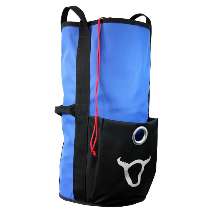 XL, blaue und schwarze Tasche mit roten Kordeln und weißem Stierkopf-Logo auf der Vorderseite