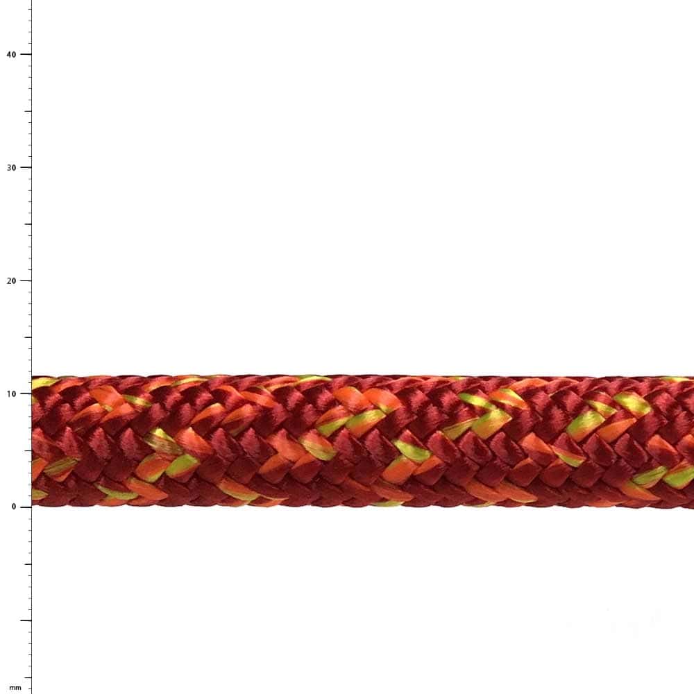 Squir V2 Red Seil in Nahaufnahme mit rotem, orangefarbenem und gelbem Muster