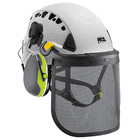 Weißer Petzl Vertex Vent Peltor Helm mit grauem und grünem Gehörschutz und schwarzem Gesichtsschutzgitter