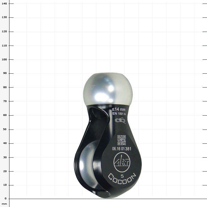 Schwarzes Seilrolle mit silberner Oberseite und Aufdruck Cocoon 5, Hersteller nicht sichtbar