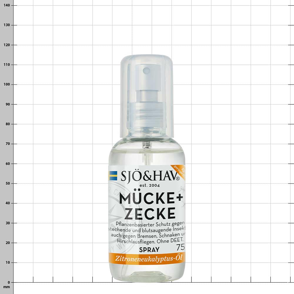 SJÖ&HAV Mücke+Zecke Spray mit transparentem Sprühkopf und weißem Etikett, orangefarbenes Feld mit Aufschrift Zitroneneukalyptus-Öl